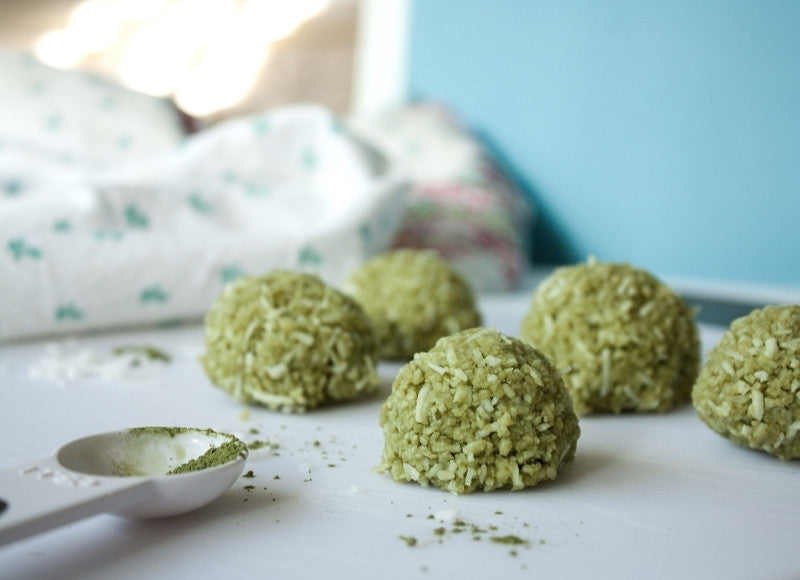 Raw Matcha Macaroons