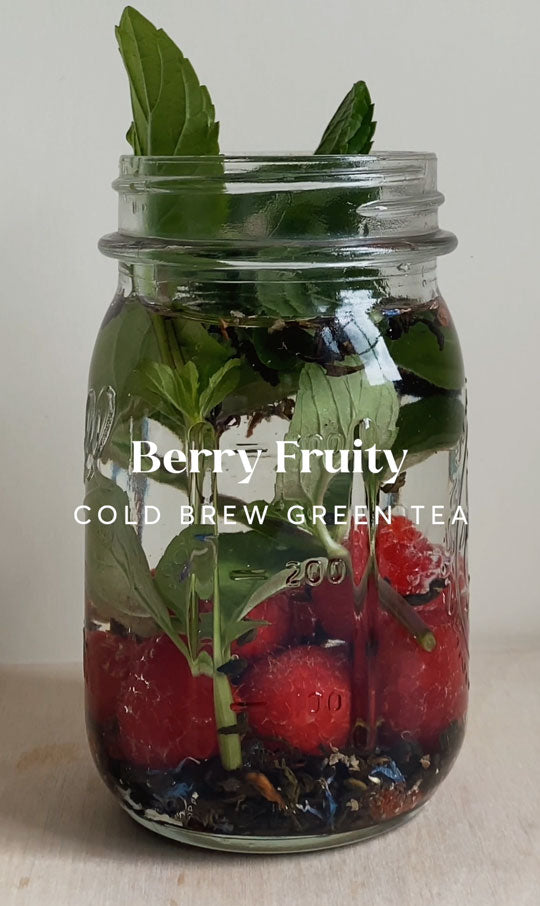 How to cold brew tea with fruit & herbs